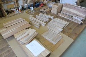 三つ重ねの桐たんすから小さな仏壇を作製