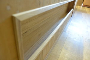 二つ重ねの桐たんすを小袖箪笥とTV台にアレンジ