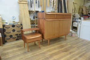 桐たんすを北欧家具調チェストとベッドサイドチェストに改造