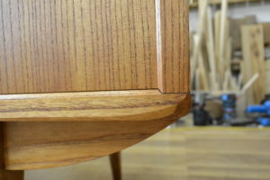 桐たんすを北欧家具調チェストとベッドサイドチェストに改造