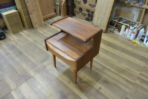 桐たんすを北欧家具調チェストとベッドサイドチェストに改造