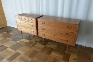 桐箪笥を四つ脚のアンティーク調チェストにアレンジ