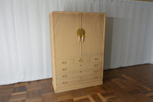 嫁入り箪笥をコンパクトな着物収納にアレンジ