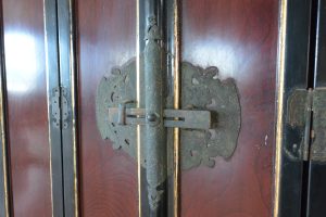 桐箪笥から仏壇に再生