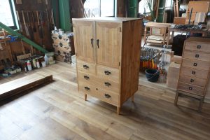 金庫の内側箪笥をチェストに再生