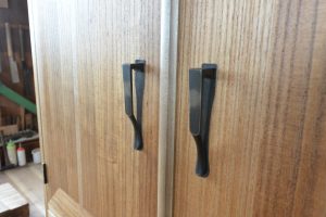 金庫の内側桐箪笥をチェストに再生