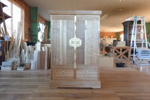 桐箪笥から仏壇に再生