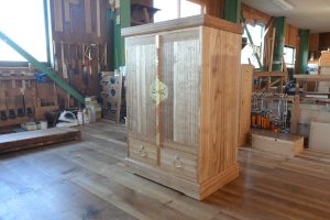 桐箪笥から仏壇に再生