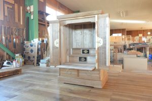 桐箪笥から仏壇に再生