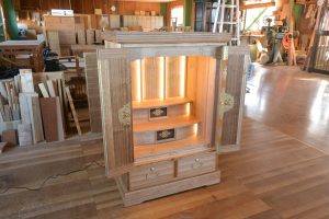 桐箪笥から仏壇に再生