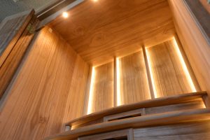 桐箪笥から仏壇に再生