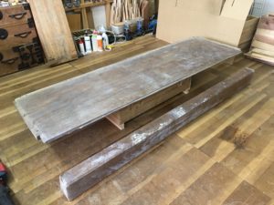 古民家の床板をTV台に改造