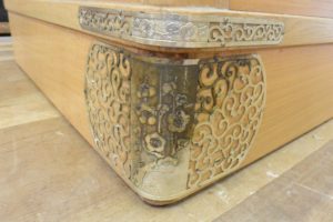 和洋折衷箪笥を厨子に改造