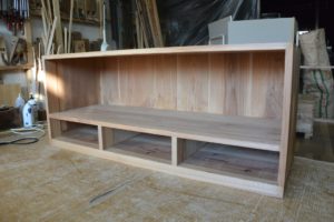 三つ重ね整理箪笥から北欧ビンテージ調チェスト二竿とTVボードに改造