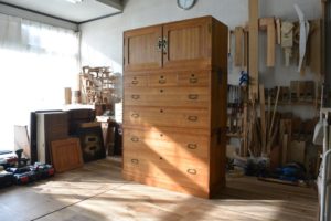 総桐三つ重ね二竿を塗装のみアレンジ