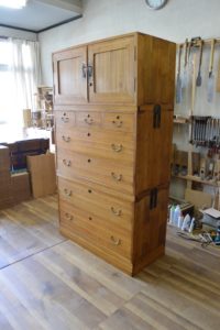 総桐三つ重ね二竿を塗装のみアレンジ