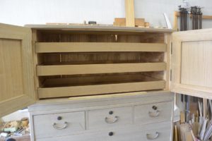 総桐三つ重ね二竿を塗装のみアレンジ