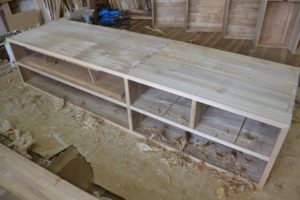 下三中洋の総桐箪笥をローテレビボードに改造