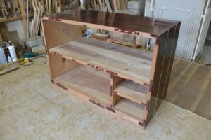 時代箪笥をソファとオットマンに改造