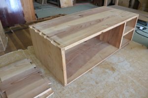 時代箪笥をソファとオットマンに改造