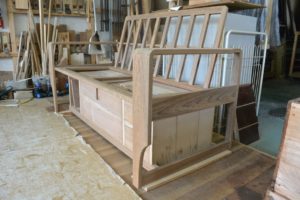 時代箪笥をソファとオットマンに改造