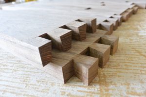 時代箪笥をソファとオットマンに改造